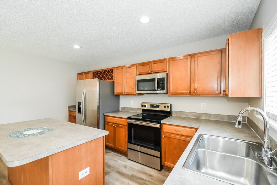 Building Photo - 1151 Autumn Point Ct