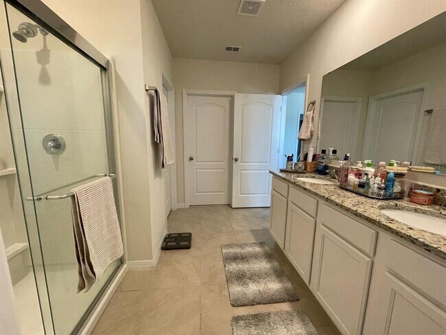 Building Photo - 6798 Grace Hammock Rd