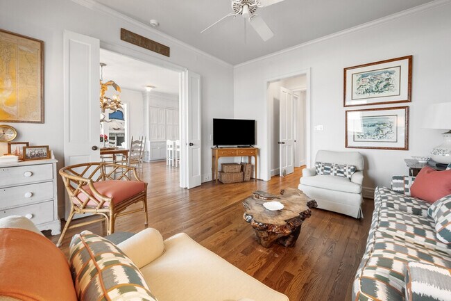 Building Photo - 886 Debordieu Blvd