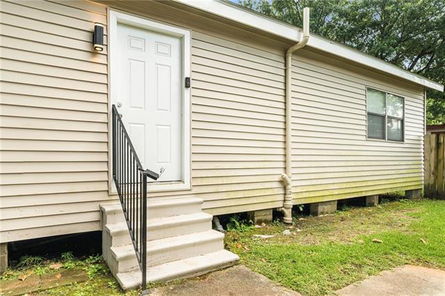 Building Photo - 130 Crislaur Ave