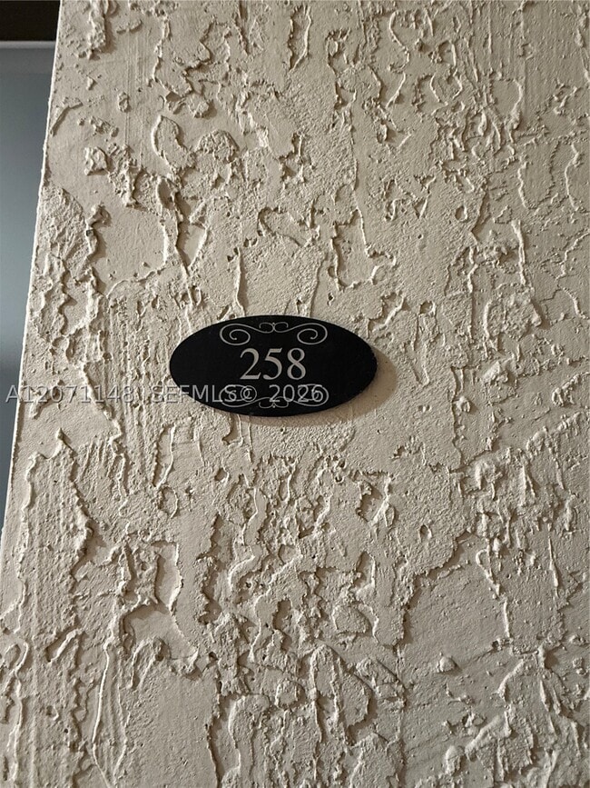 Building Photo - 14500 SW 88th Ave