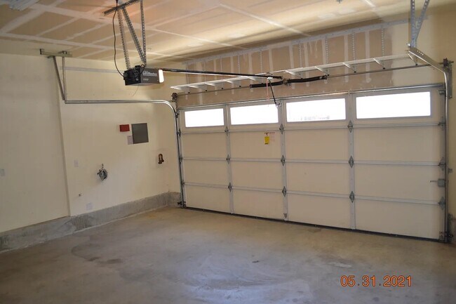 Building Photo - 40 Sturla Way