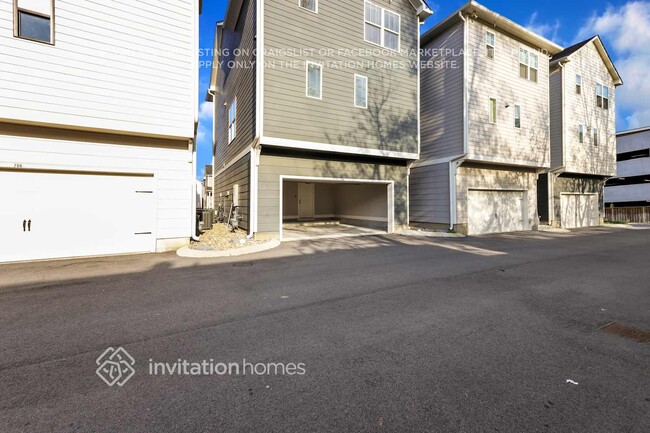 Building Photo - 208 Founders Ln