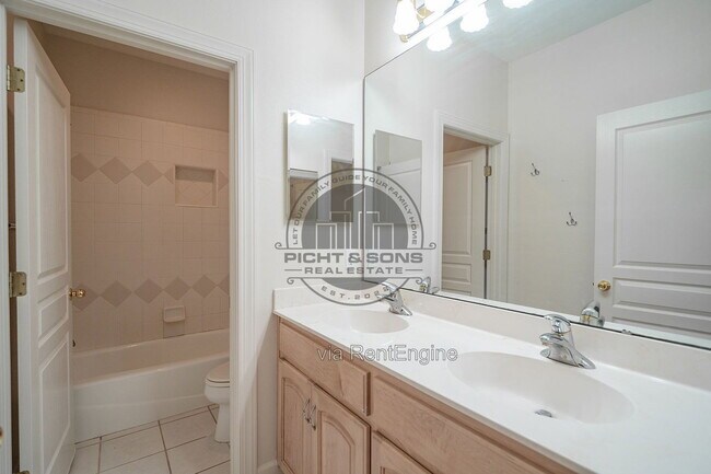 Building Photo - 9540 Starhawk Dr
