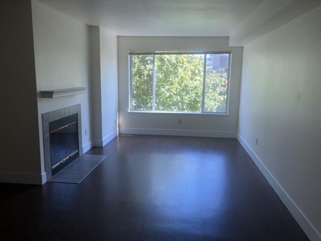 Interior Photo - Magnolia Court