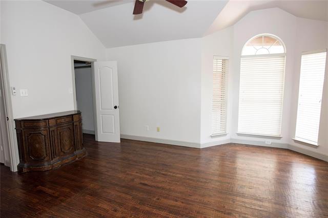 Building Photo - 1149 Valley Oaks Dr