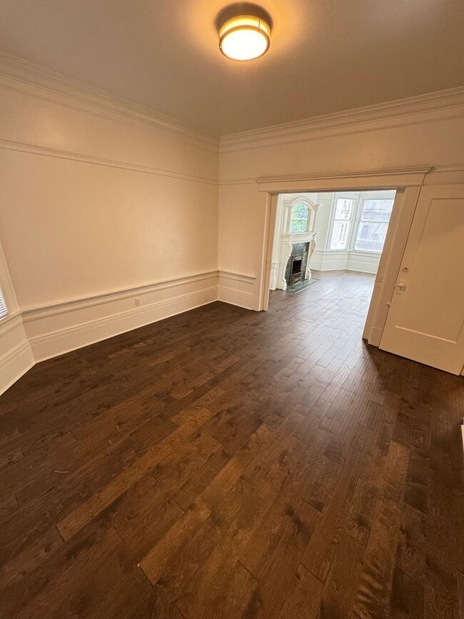 Building Photo - 1020-1024 Leavenworth Street