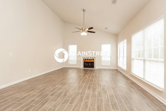 Building Photo - 3 Bedroom Pet-Friendly Home in ANTIOCH, TN with Main Street Renewal
