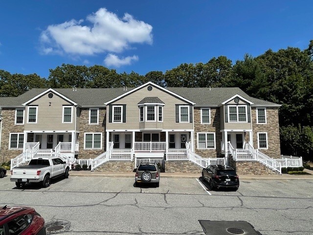 Building Photo - Fairfield Manor at Nesconset