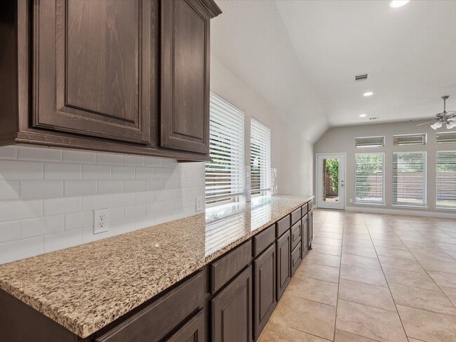 Building Photo - 2503 Elmwood Trl