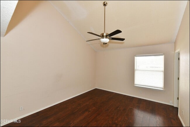 Building Photo - 7737 Plaza Azul Rd