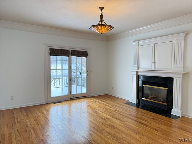 Building Photo - 5210 Hook Cir