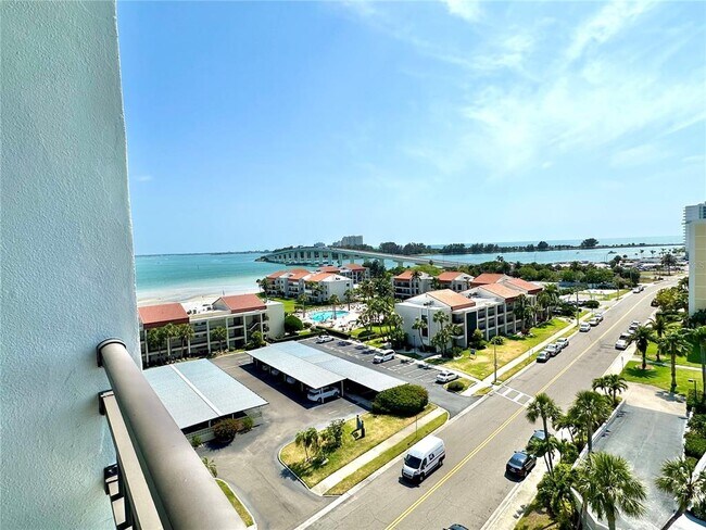 Building Photo - 855 Bayway Blvd