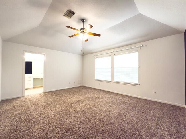 Building Photo - 5227 Brinkman Ct