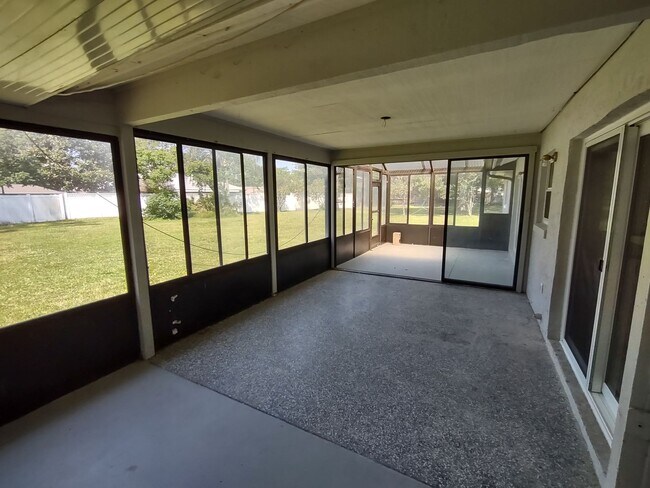 Building Photo - Indian Trails 3 Bedroom 2 Bath!
