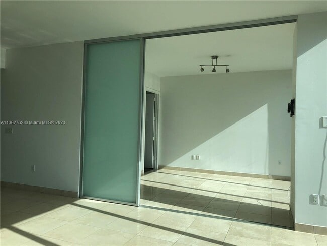 Building Photo - 1040 Biscayne Blvd