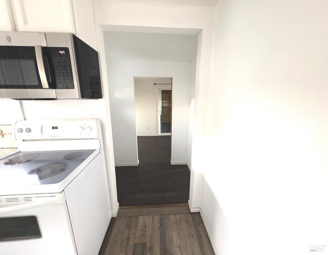 Building Photo - 16060 39th Ave