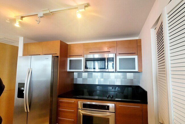 Building Photo - 244 Biscayne Blvd