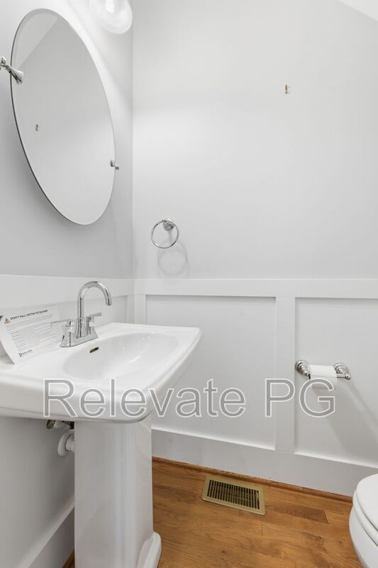 Building Photo - 1320 N 32nd St