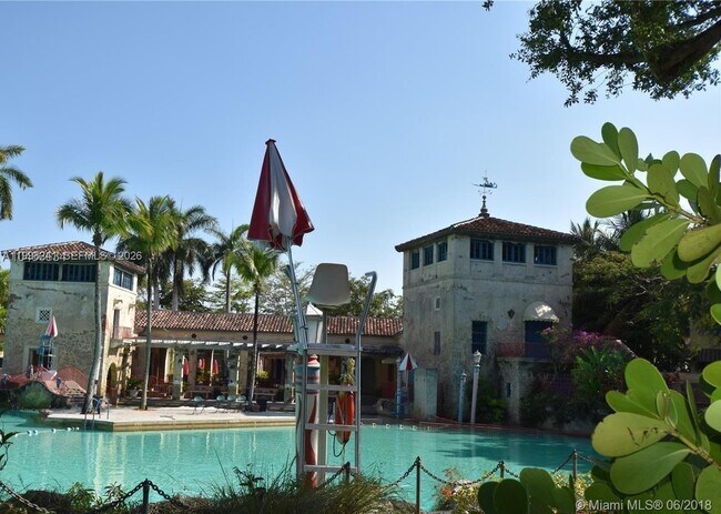 Building Photo - 800 Andalusia Ave