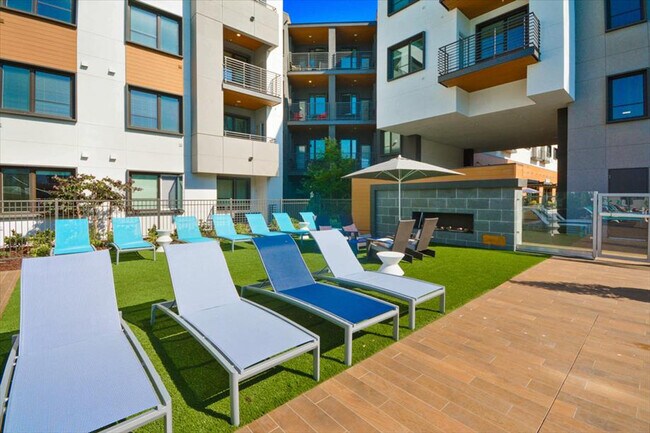 Building Photo - 3639 Haven Ave