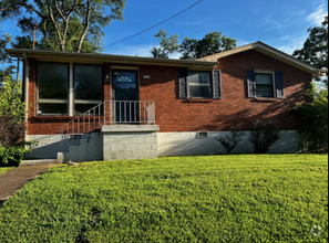 Building Photo - Convenient Cleveland Park Cutie