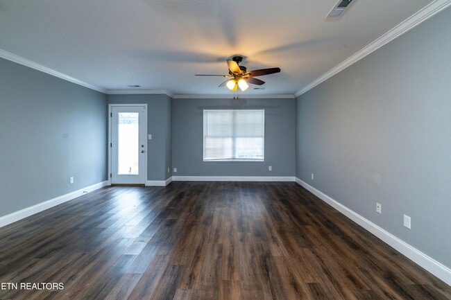 Building Photo - 924 Warrior Hill Dr