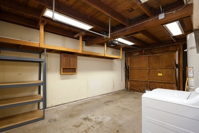 Building Photo - Ventura | Todd Ranch Townhome | 3 Bedroom + 2 Bathroom