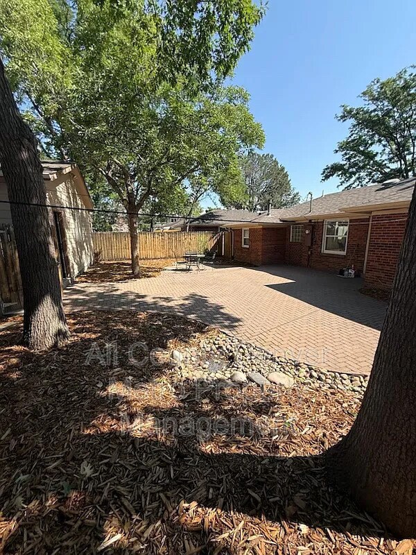 Building Photo - 1317 Zenobia St