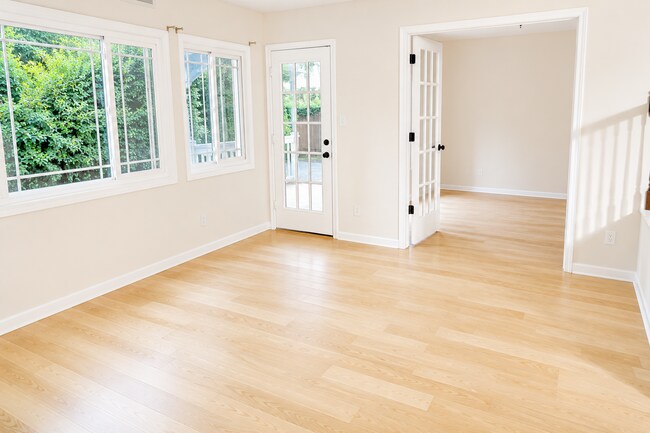 Building Photo - 1264 Watercrest Cir