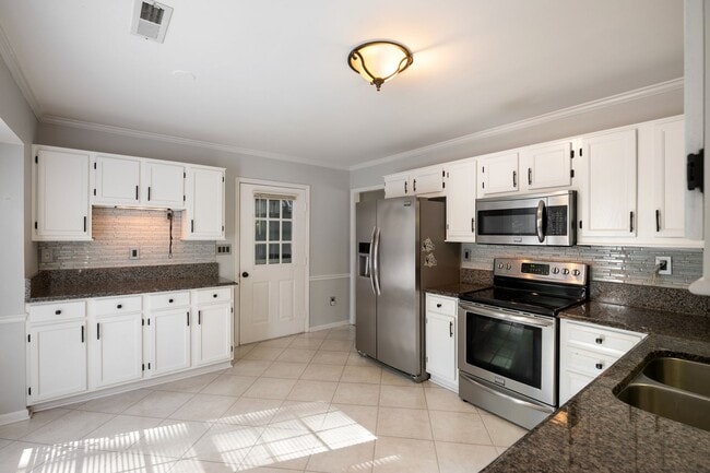 Building Photo - Single Family Home in Brier Creek! Available Now