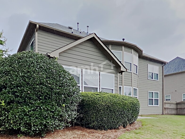 Building Photo - 132 Northbrooke Trace