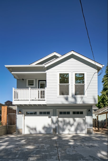 Building Photo - 7965 N Fenwick Ave