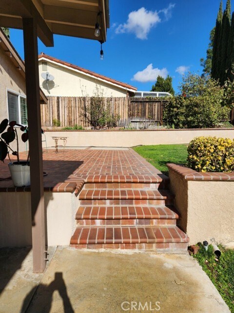 Building Photo - 840 Bridle Dr