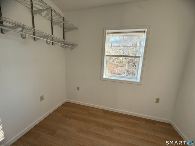 Building Photo - 81 Spruce St