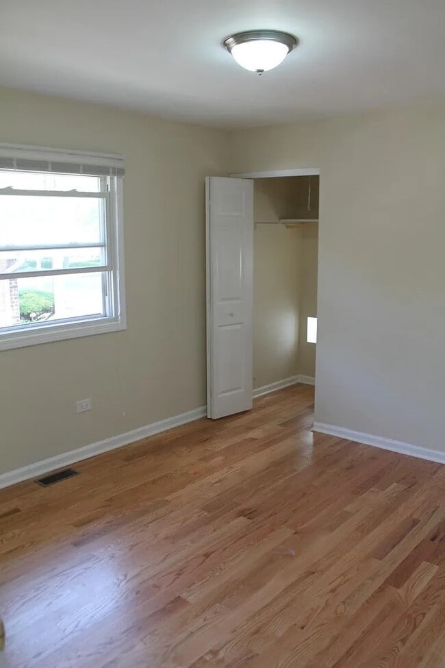 Building Photo - 18003 Greenview Terrace