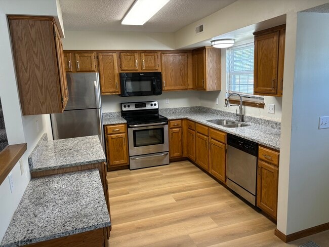 Building Photo - 1329 East 21st terrace