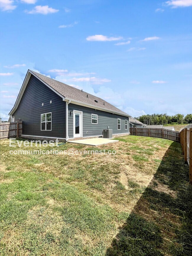 Building Photo - 1305 Ventura Ln