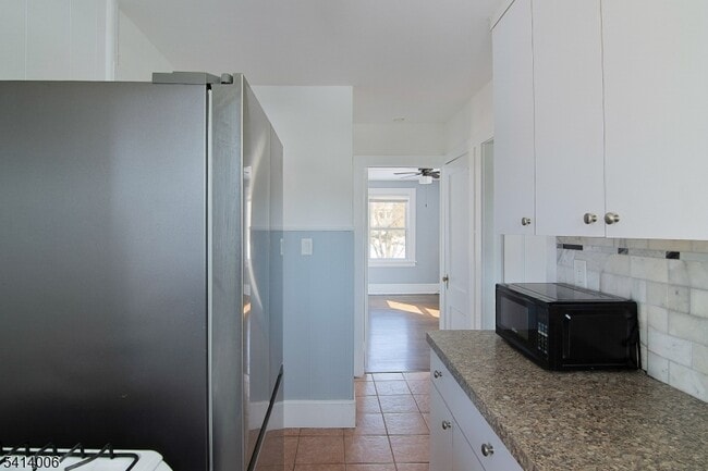 Building Photo - 70 Elm Rd