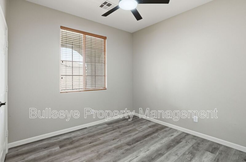 Building Photo - 2047 S Jefferson