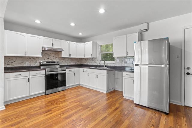 Building Photo - 3611 Bonzer St