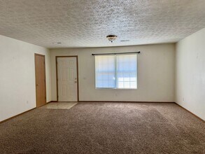 Building Photo - 106-106 Shannon Valley Dr