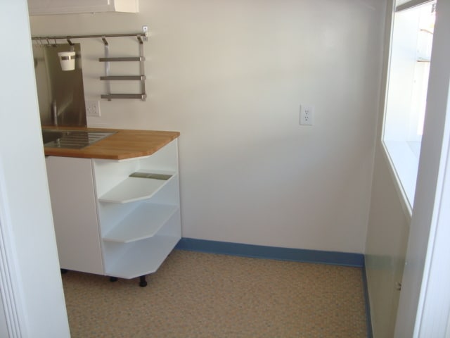 Building Photo - 1548 Rendall Plz