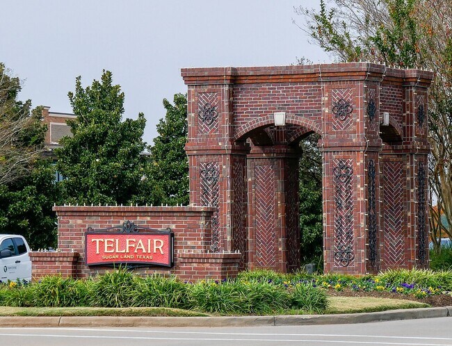 Building Photo - 6514 Monrovia Ln