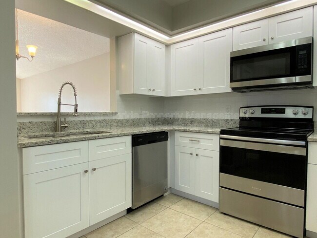 Building Photo - 281 Chicago Woods Cir