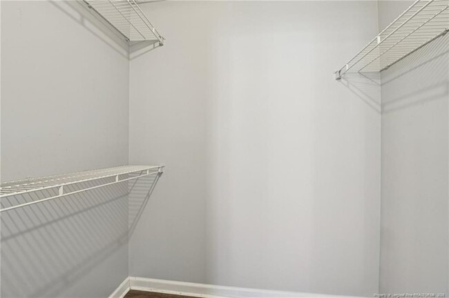 Building Photo - 2932 Chillingworth Dr