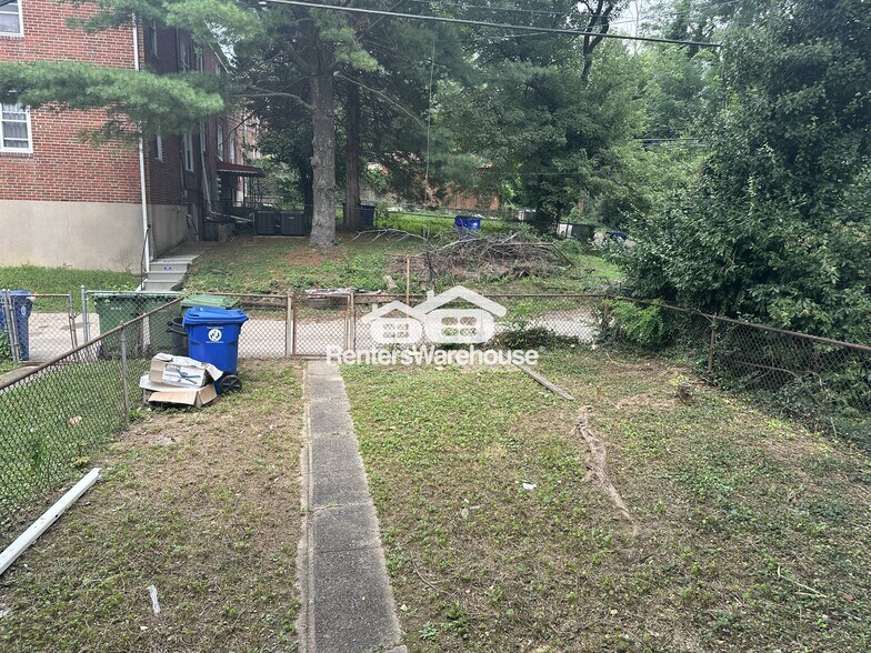 Building Photo - 6103 Chinquapin Pkwy