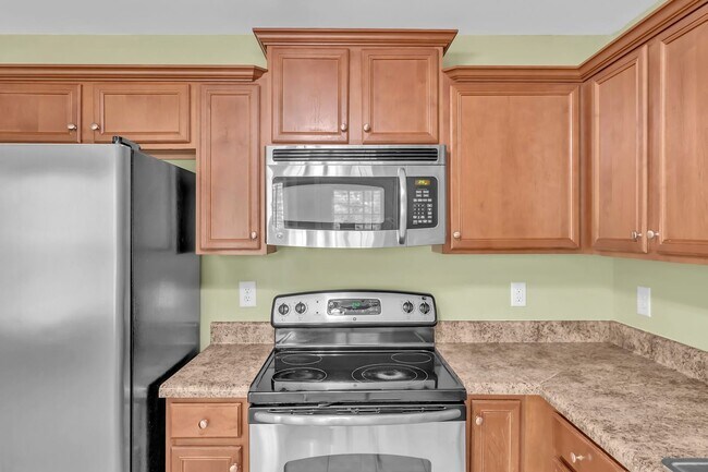 Building Photo - 477 Sand Ridge Rd