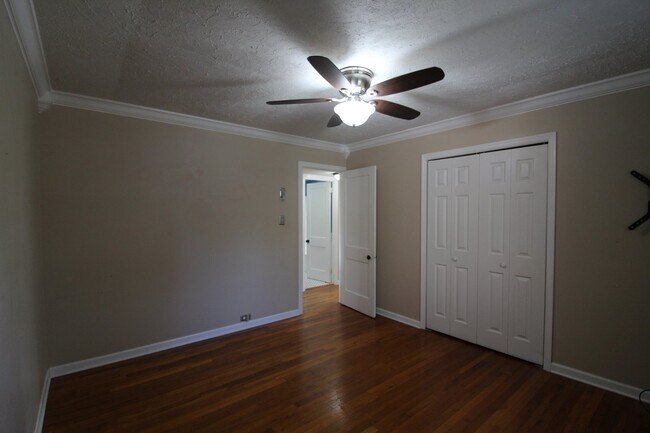 Building Photo - Award winning schools. Stunning home.  Centrally Located. One car garage/fenced in back yard.