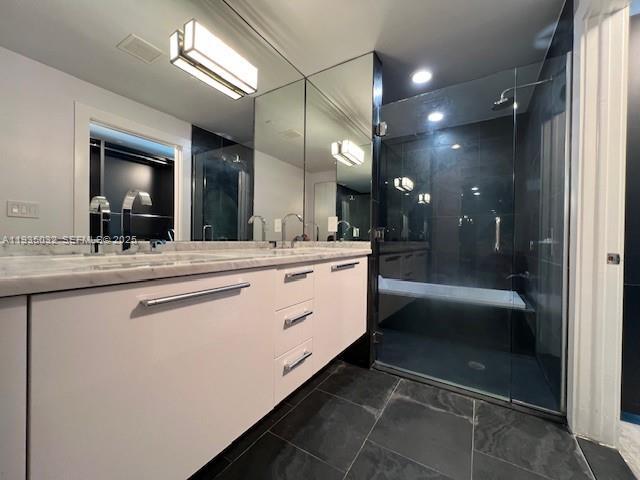 Building Photo - 900 Biscayne Blvd